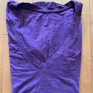Lulu Lemon Purple Tshirt. Women’s. Likely Size 4.